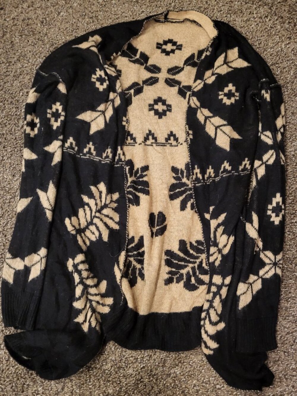Reversible sweater - Picture 2 of 2